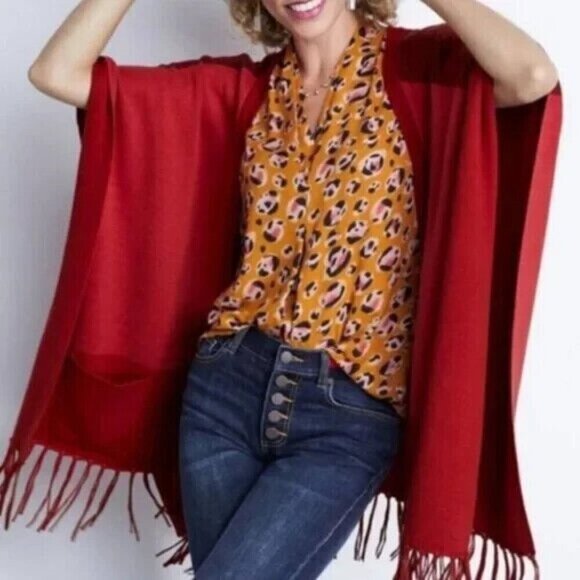CAbi Firebrick Red Fringe Lightweight Cozy Poncho with Pockets P3115 M/L - Picture 6 of 9